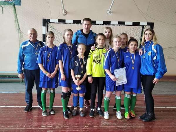 Команда девушек из Марьинки заняла второе место на чемпионате Донецкой области по футзалу