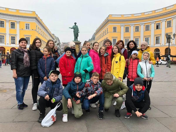 Угледарские школьники провели незабываемые каникулы в Одессе