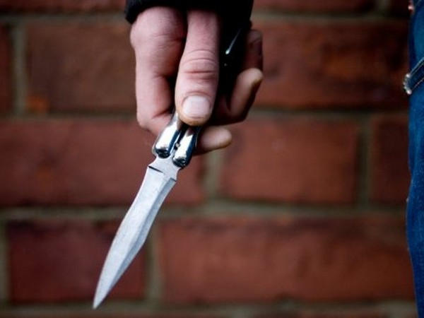 На автовокзале в Курахово задержали мужчину с ножом