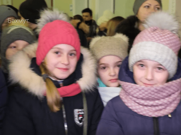 Дети из Марьинки и Марьинского района отправились на отдых в Прикарпатье