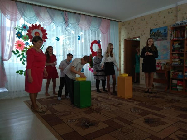 В Курахово для детей с инвалидностью устроили празднование по случаю 8 Марта