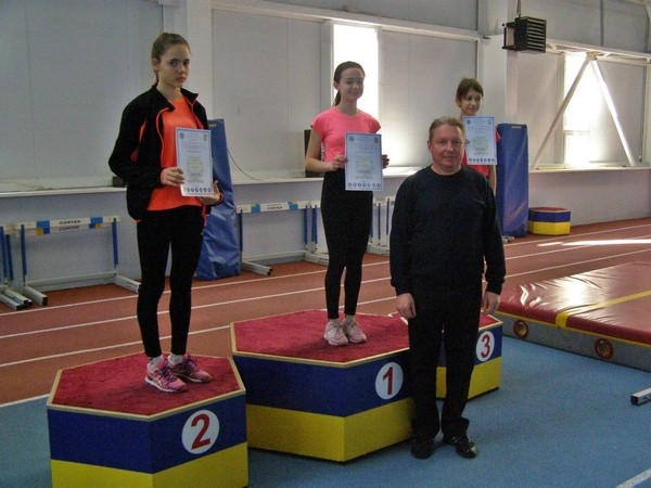 Угледарские легкоатлеты завоевали 5 медалей на чемпионате Донецкой области