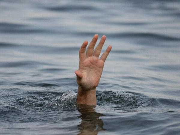 В Кураховском водохранилище утонул мужчина