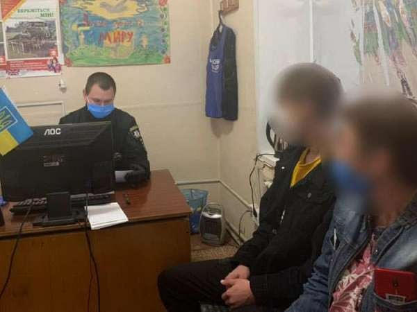 В Великой Новоселке полицейские проводят профилактическую работу с «трудными» подростками