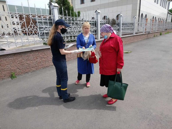 Спасатели напомнили жителям Курахово правила безопасного пользования электроприборами