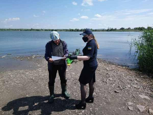 На Кураховском водохранилище спасатели проводят профилактические мероприятия