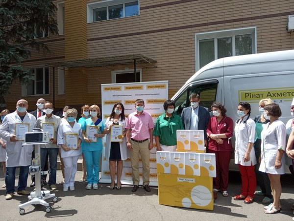 Великоновоселковской центральной районной больнице передали современный аппарат ИВЛ