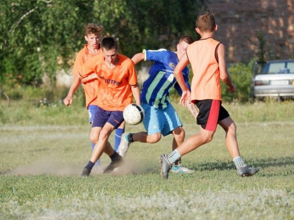 В Великоновоселковском районе стартовал чемпионат района по футболу