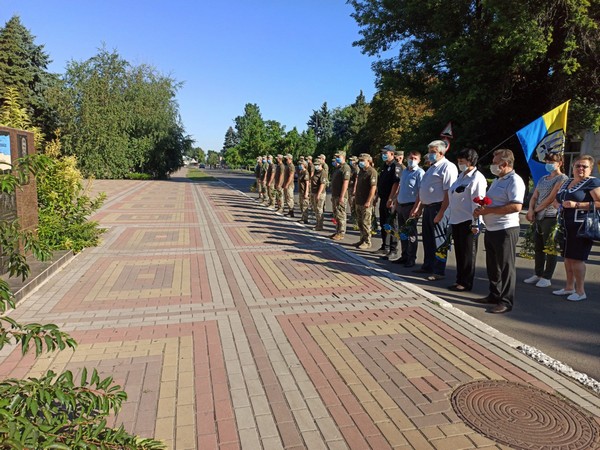 В Великоновоселковском районе почтили память погибших защитников Украины