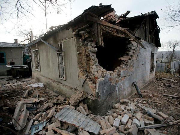 Как жителям Марьинского района получить компенсацию за разрушенное жилье