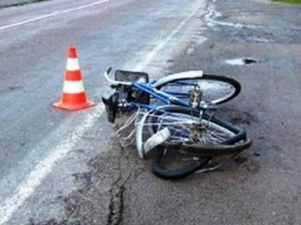 В Красногоровке военный автомобиль сбил насмерть велосипедиста