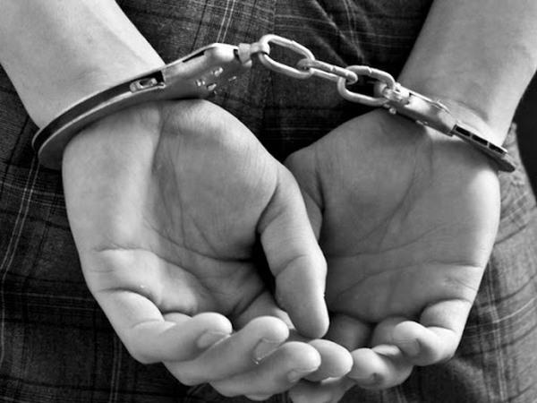 На блокпосту в Угледаре задержали мужчину, которого подозревают в сотрудничестве с боевиками