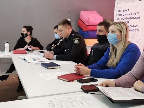 Главный полицейский Угледара отчитался перед громадой