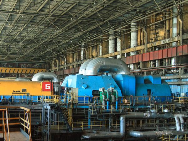 На Кураховской ТЭС энергоблоки не выдерживают нагрузки и выходят из строя
