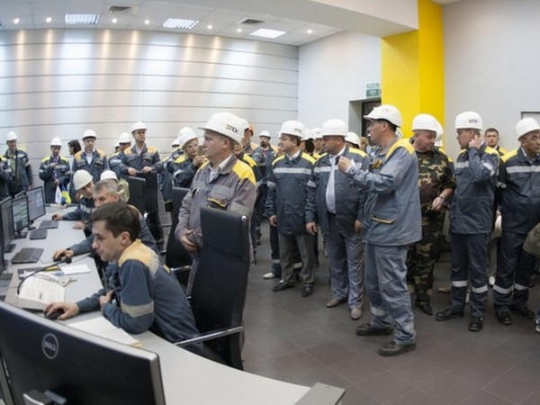 На Кураховской ТЭС торжественно запустили энергоблок