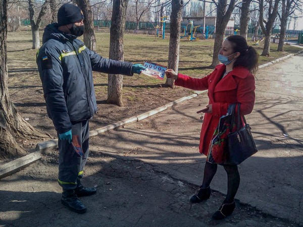 Жителям Угледара спасатели напомнили правила безопасности в быту
