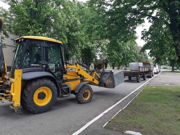 В Марьинке стартовал ремонт кровли центра детско-юношеского творчества