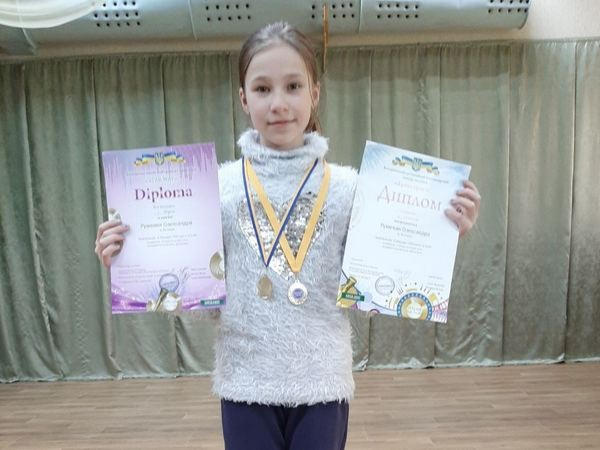 Юные пианистки из Угледара заняли призовые места на Всеукраинском конкурсе