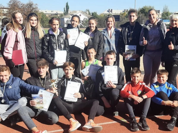 Спортсмены из Угледара собрали урожай медалей на чемпионате Донецкой области по легкой атлетике