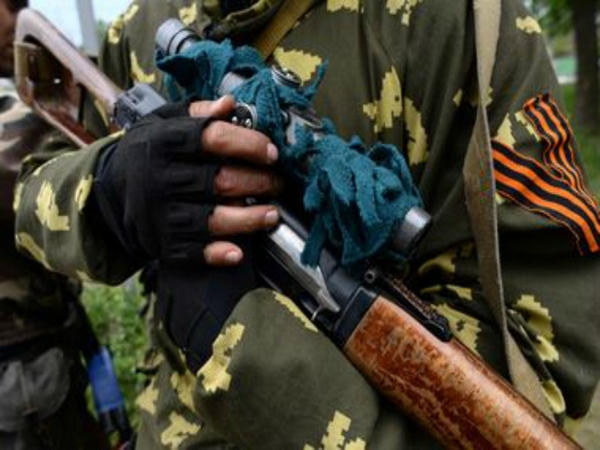 Ночью боевики предприняли очередную попытку штурма Марьинки: есть раненые