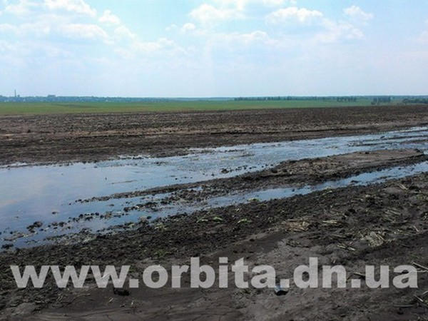 Прямое попадание «Града» стало причиной потопа в районе Красногоровки