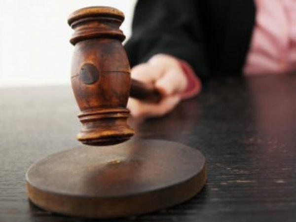 Бывшего работника Селидовской исправительной колонии приговорили к 8 годам тюрьмы