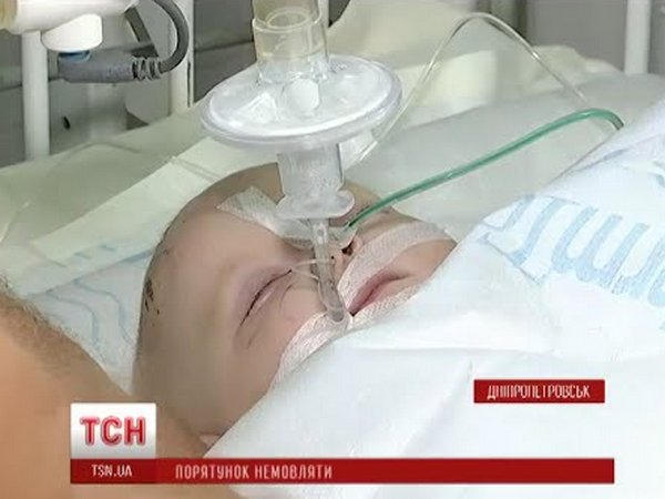 Врачи борются за жизнь ребенка, получившего ранения в Марьинке