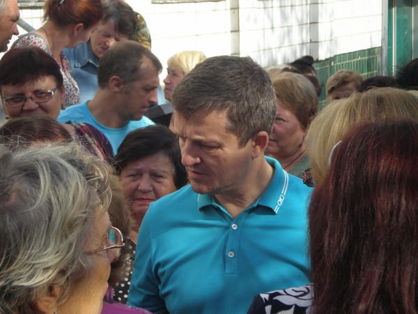 Несмотря на еженедельные встречи проблемы жителей Марьинки практически не решаются