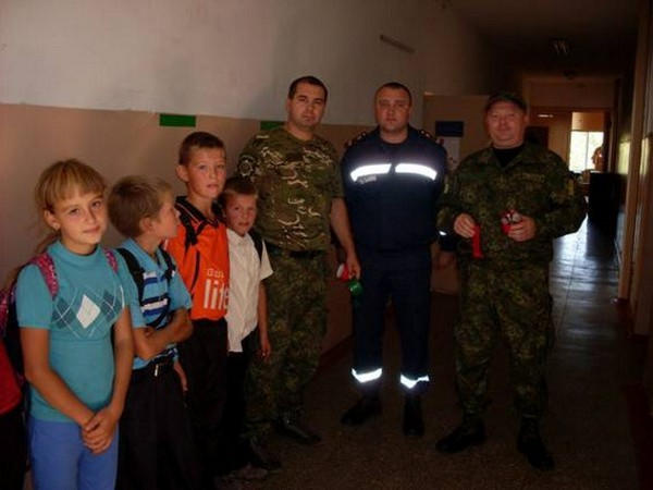 Школы Красногоровки и Марьинки подготовили к возможным обстрелам