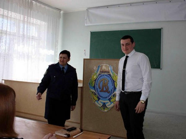 Студенты Угледарского колледжа пополнят ряды «Лиги будущих полицейских»