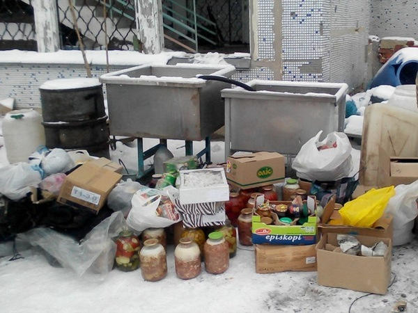 Защитники Марьинки и Красногоровки получили подарки от жителей Днепропетровской области