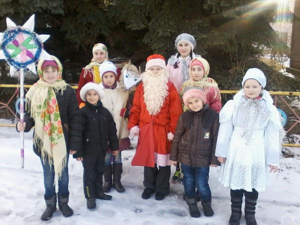 Как колядовали и щедровали в Марьинском районе