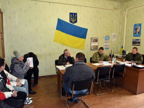 Вячеслав Аброськин посетил Курахово, чтобы разобраться в коррупционных схемах