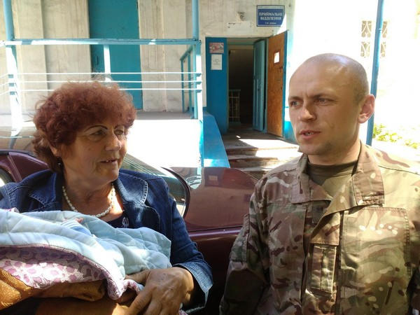Военные пришли на помощь новорожденному ребенку в Красногоровке