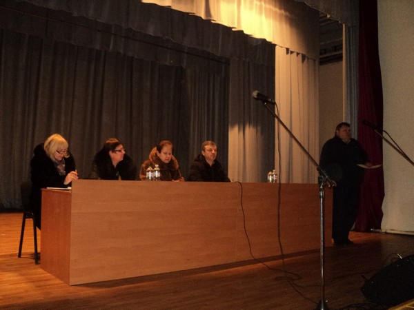 Проблемы афганцев Марьинского района пытались решить на «круглом столе»