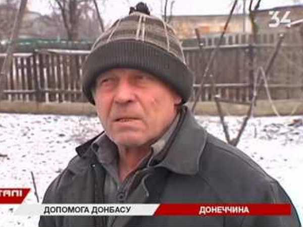 В прифронтовой Марьинке семья пенсионеров вынуждена жить в курятнике