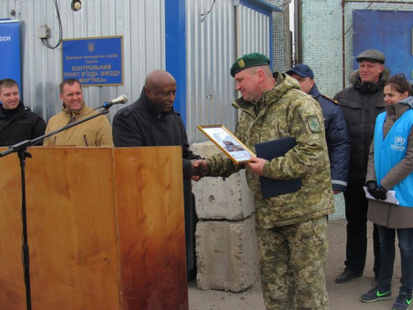 На КПВВ «Марьинка» появились новые модули, которые увеличат пропускную способность