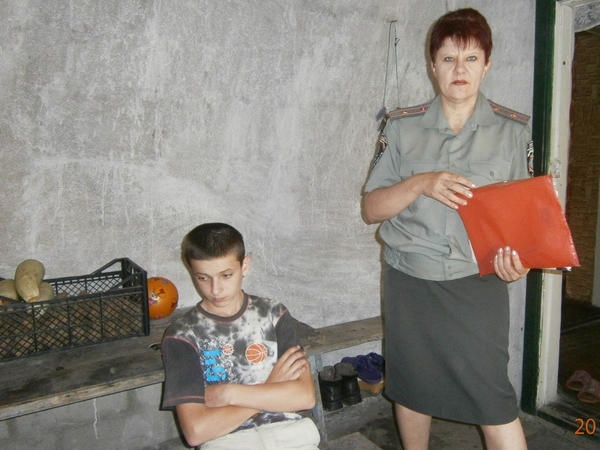 В Марьинском районе подросткам рассказали, как общаться с полицейскими
