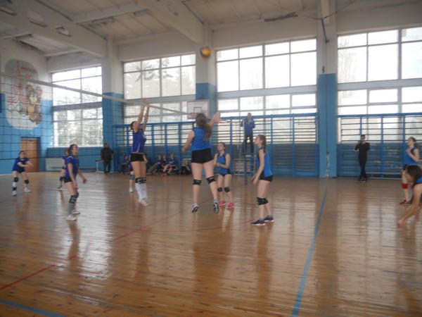 В Курахово прошел турнир по волейболу