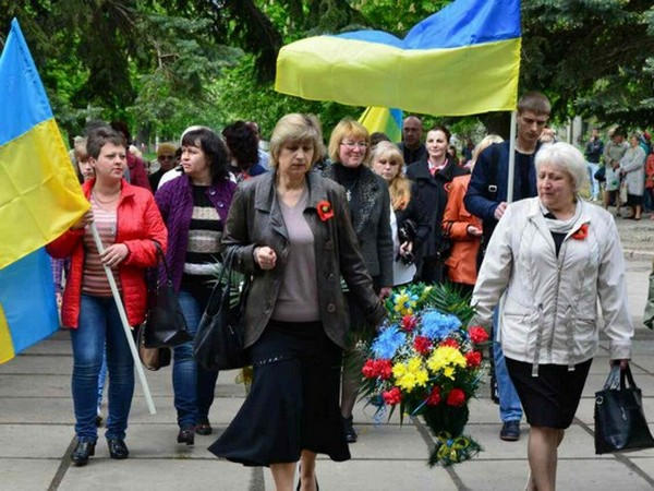 В прифронтовой Красногоровке отметили День Победы