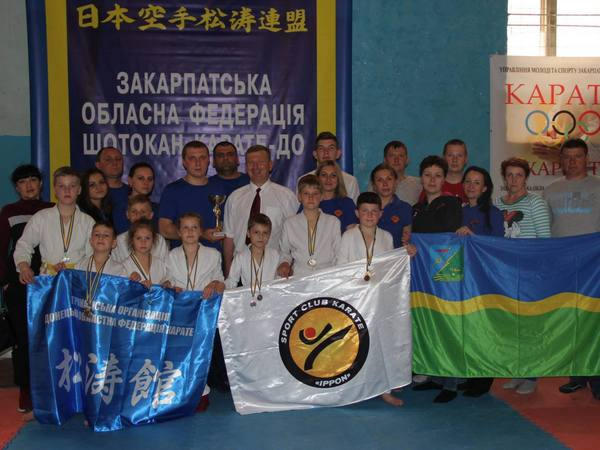 Юные спортсмены из Курахово завоевали «золото» в Закарпатье