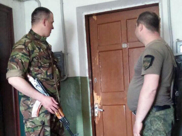 В Красногоровке 7-летняя девочка выпала со второго этажа