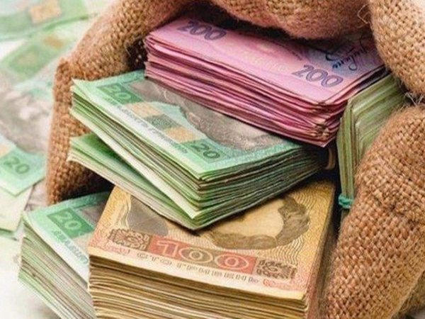 Чиновники Кураховского горсовета подозреваются в растрате 1,12 миллиона гривен