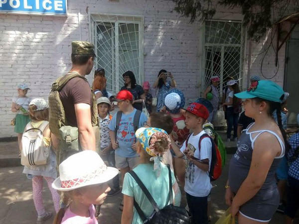 Кураховские школьники побывали на экскурсии в полиции