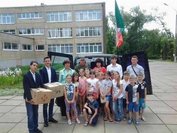 В Кривом Роге собрали книги для детей Угледара