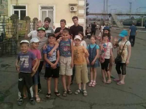 Дети из Красногоровки и Марьинки отправились на отдых в Киевскую область