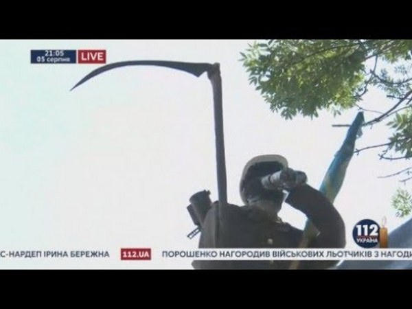 В Марьинке военные придумали оригинальный способ психологического воздействия на противника