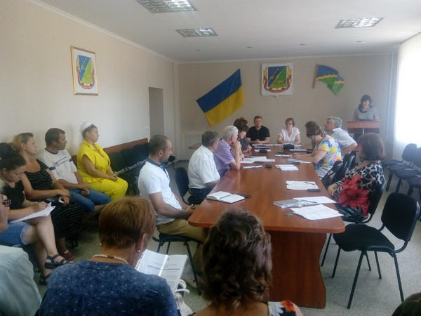 В Марьинском районе обсудили пути решения проблем переселенцев