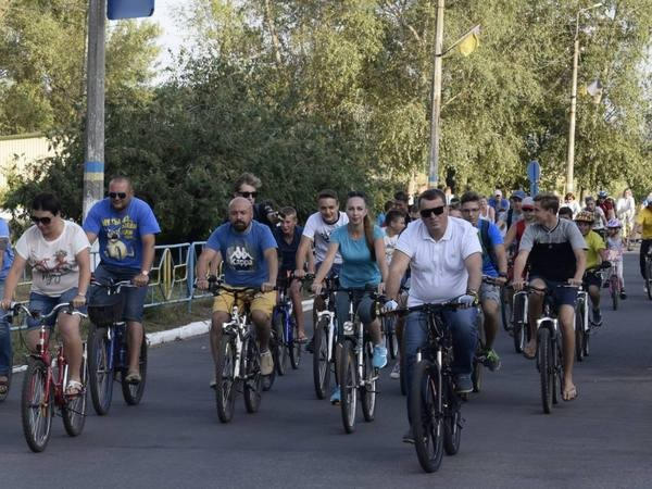 В Угледаре прошел первый любительский велопробег