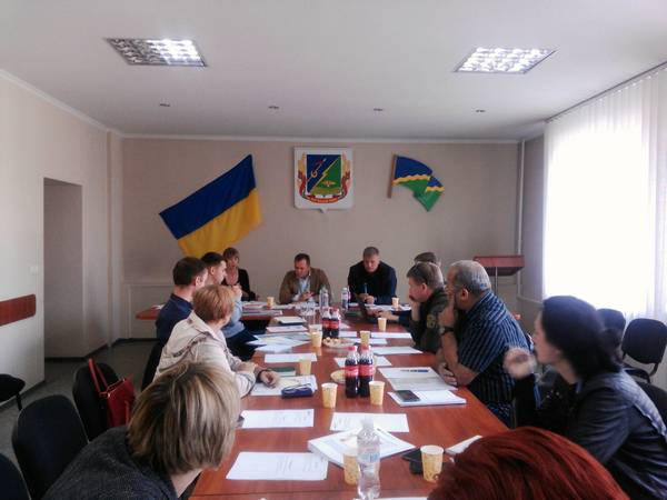 В Марьинском районе решали, как помочь перезимовать жителям прифронтовой полосы